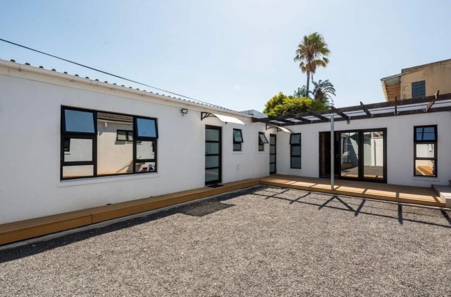 3 Bedroom Property for Sale in Lansdowne Western Cape